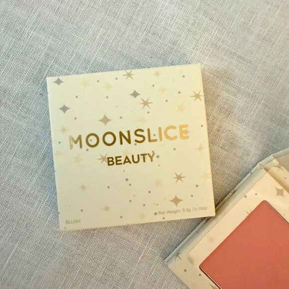 Moonslice Beauty Blush in Color Beautiful-Travel Size-Starry Compact Vegan - Picture 5 of 8